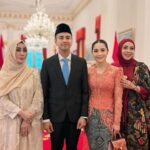 Ibunda Raffi Ahmad, Amy Qanita dan Rieta Amilia ternyata nyaris gagal menemani Raffi Ahmad saat pelantikan jadi Utusan Khusus Presiden.